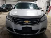 ✅ 2017 Chevrolet Traverse LT • VIN: 1GNKVGKD0HJ212879 • Lot: 66237454. Wystawiony na Copart z przebiegiem 162 839 mil. Bezpłatny archiwum sprzedaży aukcyjnych z USA i szczegółowy raport historii pojazdu na DreamBid. Zdjęcie 5.