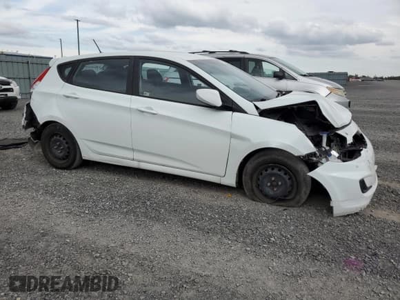 ✅ 2016 Hyundai Accent GL • VIN: KMHCT5AE2GU271667 • Лот: 70758004. Опубликован ранее на Copart с пробегом 108 415 миль. Бесплатный доступ к архиву аукционных продаж из США и подробный отчёт об истории автомобиля на DreamBid. Изображение 4.