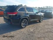 ✅ 2018 Toyota Highlander LE • VIN: 5TDZZRFH9JS240550 • Lot: 43244693. Listed on IAAI with 119,860 mi. Free auction sales archive from the USA and detailed vehicle history report at DreamBid. Image 4.