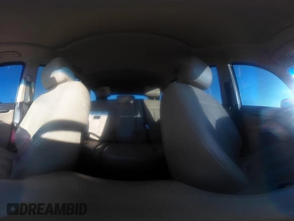 ✅ 2011 Hyundai Santa Fe Limited • VIN: 5XYZK4AG6BG074699 • Лот: 43347380. Опубликован ранее на IAAI с пробегом 184 701 миль. Бесплатный доступ к архиву аукционных продаж из США и подробный отчёт об истории автомобиля на DreamBid. Изображение 18.