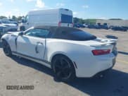 ✅ 2018 Chevrolet Camaro 1LT • VIN: 1G1FB3DX9J0131564 • Lot: 42979010. Wystawiony na IAAI z przebiegiem 88 209 mil. Bezpłatny archiwum sprzedaży aukcyjnych z USA i szczegółowy raport historii pojazdu na DreamBid. Zdjęcie 3.