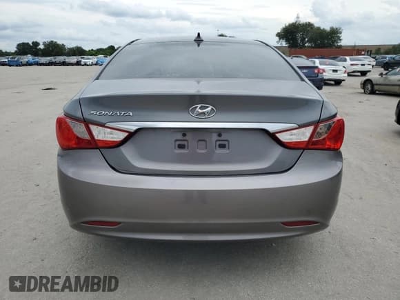 ✅ 2013 Hyundai Sonata GLS • VIN: 5NPEB4AC5DH732066 • Lot: 71598724. Listed on Copart with 145,215 mi. Free auction sales archive from the USA and detailed vehicle history report at DreamBid. Image 6.