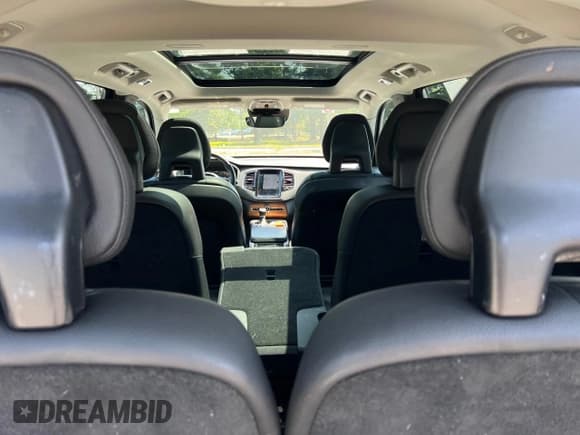 ✅ 2021 Volvo XC90 Momentum • VIN: YV4102CK7M1688329 • Лот: 61495905. Опубликован ранее на Copart с пробегом 97 604 миль. Бесплатный доступ к архиву аукционных продаж из США и подробный отчёт об истории автомобиля на DreamBid. Изображение 9.