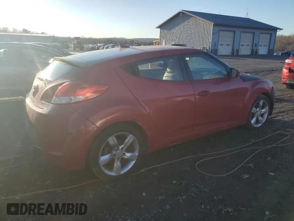 ✅ 2013 Hyundai Veloster w/Gray Int • VIN: KMHTC6AD3DU139042 • Lot: 85722614. Wystawiony na Copart z przebiegiem 133 184 mil. Bezpłatny archiwum sprzedaży aukcyjnych z USA i szczegółowy raport historii pojazdu na DreamBid. Zdjęcie 3.