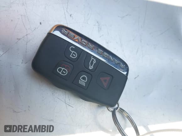 ✅ 2019 Land Rover Range Rover Velar R-Dynamic SE • VIN: SALYL2EX8KA784025 • Лот: 42786648. Опубликован ранее на IAAI с пробегом 75 780 миль. Бесплатный доступ к архиву аукционных продаж из США и подробный отчёт об истории автомобиля на DreamBid. Изображение 11.