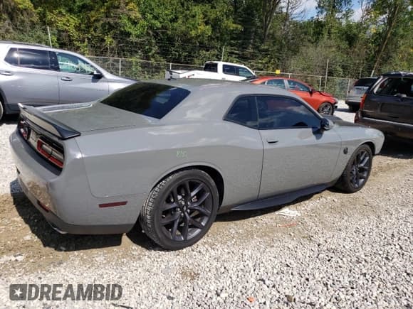 ✅ 2019 Dodge Challenger R/T • VIN: 2C3CDZBT3KH663465 • Lot: 69218094. Wystawiony na Copart z przebiegiem 17 370 mil. Bezpłatny archiwum sprzedaży aukcyjnych z USA i szczegółowy raport historii pojazdu na DreamBid. Zdjęcie 3.