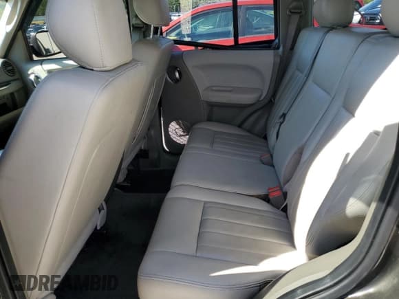 ✅ 2005 Jeep Liberty Limited • VIN: 1J4GL58K95W507504 • Лот: 85683255. Опубликован ранее на Copart с пробегом 136 980 миль. Бесплатный доступ к архиву аукционных продаж из США и подробный отчёт об истории автомобиля на DreamBid. Изображение 11.