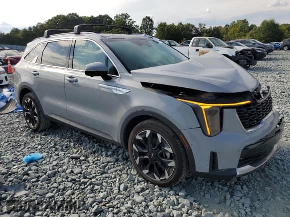 ✅ 2024 Kia Sorento SX • VIN: 5XYRK4JF7RG260298 • Lot: 71532875. Listed on Copart with 20,164 mi. Free auction sales archive from the USA and detailed vehicle history report at DreamBid. Image 4.