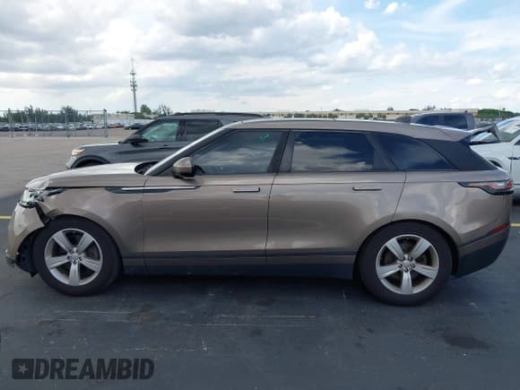 ✅ 2018 Land Rover Range Rover Velar S • VIN: SALYB2RV4JA708585 • Lot: 42399058. Listed on IAAI with 82,537 mi. Free auction sales archive from the USA and detailed vehicle history report at DreamBid. Image 14.