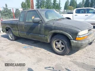 ✅ 2003 Chevrolet S-10 LS • VIN: 1GCCS19H338252420 • Лот: 42568627. Опубликован ранее на IAAI с пробегом 128 173 миль. Бесплатный доступ к архиву аукционных продаж из США и подробный отчёт об истории автомобиля на DreamBid. Изображение 1.