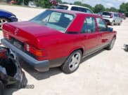✅ 1992 Mercedes-Benz 190 • VIN: WDBDA29D1NF879978 • Lot: 42678245. Wystawiony na IAAI z przebiegiem 174 734 mil. Bezpłatny archiwum sprzedaży aukcyjnych z USA i szczegółowy raport historii pojazdu na DreamBid. Zdjęcie 4.