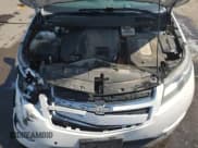 ✅ 2013 Chevrolet Volt • VIN: 1G1RD6E42DU103955 • Lot: 62952324. Wystawiony na Copart z przebiegiem 197 231 mil. Bezpłatny archiwum sprzedaży aukcyjnych z USA i szczegółowy raport historii pojazdu na DreamBid. Zdjęcie 11.