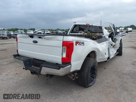 ✅ 2017 Ford F-250 Lariat • VIN: 1FT7W2BT1HED50669 • Лот: 42535522. Опубликован ранее на IAAI с пробегом 145 937 миль. Бесплатный доступ к архиву аукционных продаж из США и подробный отчёт об истории автомобиля на DreamBid. Изображение 4.