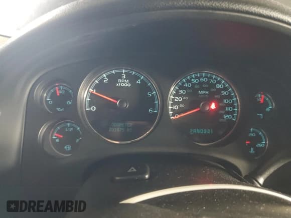 ✅ 2008 Chevrolet Tahoe LS • VIN: 1GNFC13C08J189100 • Lot: 92268665. Wystawiony na Copart z przebiegiem 201 875 mil. Bezpłatny archiwum sprzedaży aukcyjnych z USA i szczegółowy raport historii pojazdu na DreamBid. Zdjęcie 9.