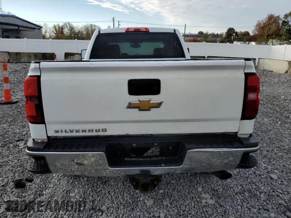 ✅ 2015 Chevrolet Silverado 2500HD Work Truck • VIN: 1GC2KUEG7FZ554320 • Lot: 90840235. Listed on Copart with 203,982 mi. Free auction sales archive from the USA and detailed vehicle history report at DreamBid. Image 6.