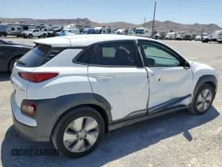 ✅ 2021 Hyundai Kona Limited • VIN: KM8K33AG9MU128454 • Лот: 54186083. Размещён на Copart с пробегом 19 371 миль миль. Получите бесплатный доступ к архиву аукционных продаж из США и посмотрите подробный отчёт об истории автомобиля на DreamBid. Изображение 3.