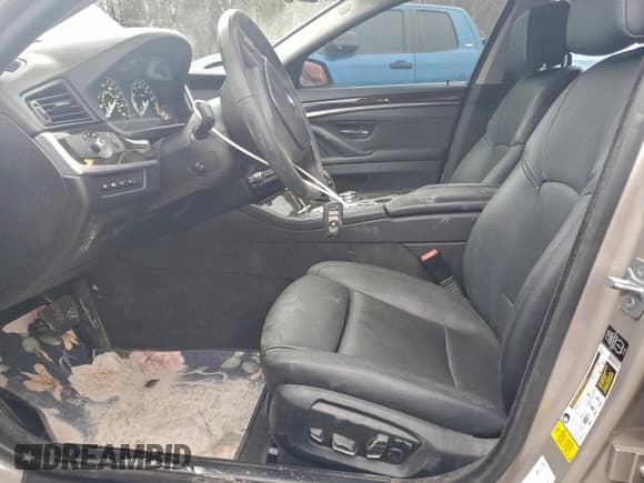 ✅ 2014 BMW 5 Series 528i • VIN: WBA5A5C51ED504318 • Lot: 91080805. Listed on Copart with 114,249 mi. Free auction sales archive from the USA and detailed vehicle history report at DreamBid. Image 7.