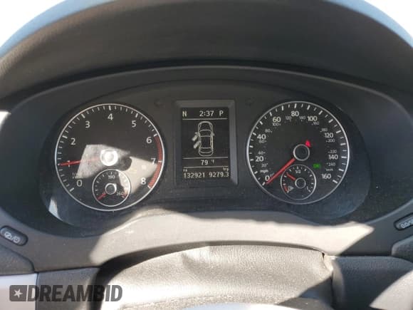 ✅ 2013 Volkswagen Jetta Autobahn • VIN: 3VW4A7AJ0DM221810 • Lot: 48561895. Listed on Copart with 132,921 mi. Free auction sales archive from the USA and detailed vehicle history report at DreamBid. Image 9.