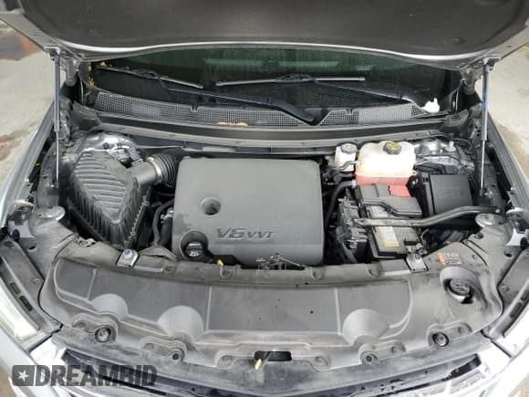 ✅ 2023 Chevrolet Traverse LS • VIN: 1GNERFKW8PJ210227 • Lot: 73453854. Wystawiony na Copart z przebiegiem 41 546 mil. Bezpłatny archiwum sprzedaży aukcyjnych z USA i szczegółowy raport historii pojazdu na DreamBid. Zdjęcie 11.