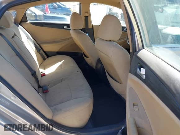 2011 Hyundai Sonata GLS z VIN 5NPEB4ACXBH094085, wystawiony jako IAAI lot #43432577 z przebiegiem 170 864 mil mil oraz . Historia ofert i sprzedaży dostępna na DreamBid. Obrazek 8.