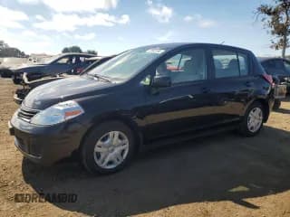 ✅ 2011 Nissan Versa S • VIN: 3N1BC1CP0BL480919 • Лот: 72660184. Опубликован ранее на Copart с пробегом 86 753 миль. Бесплатный доступ к архиву аукционных продаж из США и подробный отчёт об истории автомобиля на DreamBid. Изображение 1.