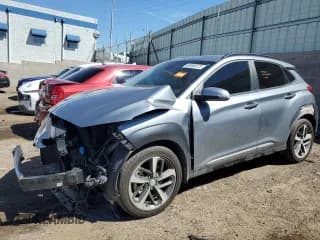 ✅ 2021 Hyundai Kona Limited • VIN: KM8K3CA57MU690366 • Лот: 68388373. Опубликован ранее на Copart с пробегом 58 536 миль. Бесплатный доступ к архиву аукционных продаж из США и подробный отчёт об истории автомобиля на DreamBid. Изображение 1.