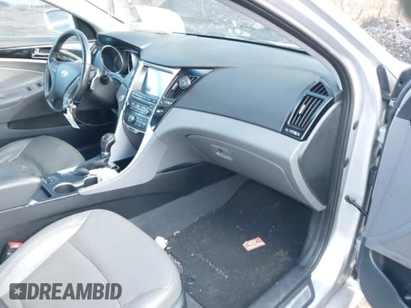 ✅ 2014 Hyundai Sonata Limited • VIN: 5NPEC4AB1EH912666 • Лот: 41672182. Опубликован ранее на IAAI с пробегом 111 003 миль. Бесплатный доступ к архиву аукционных продаж из США и подробный отчёт об истории автомобиля на DreamBid. Изображение 5.