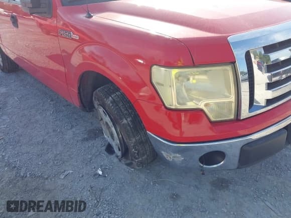 ✅ 2012 Ford F-150 XL • VIN: 1FTEW1CM2CFA99656 • Lot: 42159693. Wystawiony na IAAI z przebiegiem 191 174 mil. Bezpłatny archiwum sprzedaży aukcyjnych z USA i szczegółowy raport historii pojazdu na DreamBid. Zdjęcie 6.