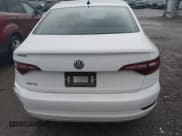 ✅ 2019 Volkswagen Jetta S • VIN: 3VWC57BUXKM022575 • Lot: 43531435. Wystawiony na IAAI z przebiegiem 75 444 mil. Bezpłatny archiwum sprzedaży aukcyjnych z USA i szczegółowy raport historii pojazdu na DreamBid. Zdjęcie 16.