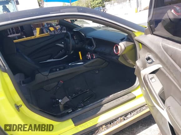 ✅ 2019 Chevrolet Camaro 1LT • VIN: 1G1FA1RX6K0140689 • Лот: 42869889. Опубликован ранее на IAAI с пробегом 65 002 миль. Бесплатный доступ к архиву аукционных продаж из США и подробный отчёт об истории автомобиля на DreamBid. Изображение 5.