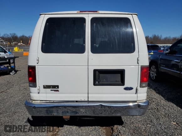 ✅ 2008 Ford Econoline Passenger XL • VIN: 1FBSS31L28DB19397 • Lot: 49433725. Listed on Copart with 166,217 mi. Free auction sales archive from the USA and detailed vehicle history report at DreamBid. Image 6.