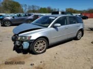 ✅ 2007 Volvo V50 2.5L Turbo • VIN: YV1MJ682472311849 • Lot: 49243305. Wystawiony na Copart z przebiegiem 266 714 mil. Bezpłatny archiwum sprzedaży aukcyjnych z USA i szczegółowy raport historii pojazdu na DreamBid. Zdjęcie 1.