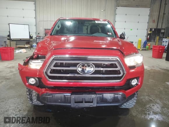 ✅ 2021 Toyota Tacoma SR • VIN: 3TYSZ5AN6MT010710 • Лот: 64197175. Опубликован ранее на Copart с пробегом 41 667 миль. Бесплатный доступ к архиву аукционных продаж из США и подробный отчёт об истории автомобиля на DreamBid. Изображение 5.