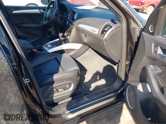 ✅ 2017 Audi Q5 Premium Plus • VIN: WA1M2AFP2HA030476 • Lot: 41646804. Listed on IAAI with 73,111 mi. Free auction sales archive from the USA and detailed vehicle history report at DreamBid. Image 5.