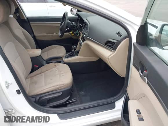 2019 Hyundai Elantra SE с VIN 5NPD74LF4KH472986, выставлен на аукционе IAAI как лот 43225595 с пробегом 151 755 миль миль и . История ставок и продаж доступна на DreamBid. Изображение 5.