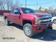 ✅ 2015 Chevrolet Silverado 2500HD LT • VIN: 1GC2KVEG3FZ134852 • Lot: 42041448. Wystawiony na IAAI z przebiegiem 117 061 mil. Bezpłatny archiwum sprzedaży aukcyjnych z USA i szczegółowy raport historii pojazdu na DreamBid. Zdjęcie 1.
