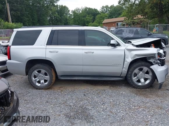 ✅ 2017 Chevrolet Tahoe LT • VIN: 1GNSKBKC7HR118244 • Lot: 42849346. Listed on IAAI with 126,620 mi. Free auction sales archive from the USA and detailed vehicle history report at DreamBid. Image 14.