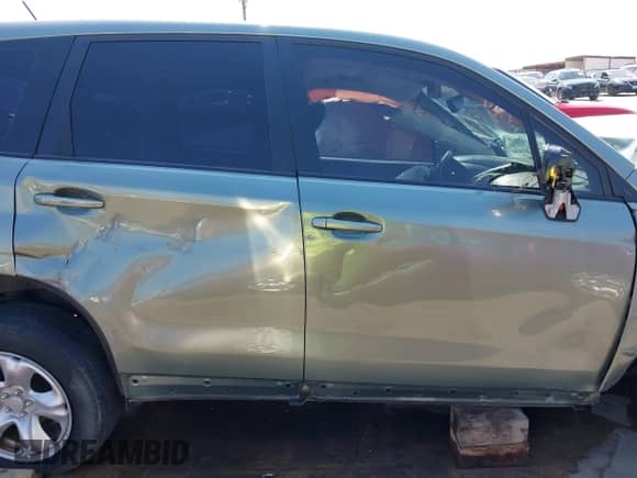 2014 Subaru Forester 2.5i with VIN JF2SJAAC6EH486120, listed as a IAAI auction lot 43371956 with Not provided miles and . Bid and sale history available at DreamBid. Image 6.