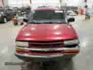 ✅ 1999 Chevrolet Blazer LS • VIN: 1GNDT13W7X2129972 • Lot: 83786284. Wystawiony na Copart z przebiegiem Nie podano. Bezpłatny archiwum sprzedaży aukcyjnych z USA i szczegółowy raport historii pojazdu na DreamBid. Zdjęcie 5.