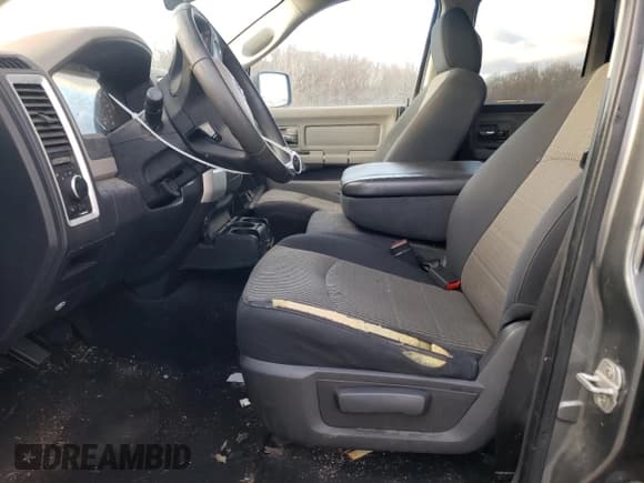 ✅ 2009 Dodge 1500 SLT • VIN: 1D3HV18P49S797471 • Lot: 43630315. Wystawiony na Copart z przebiegiem 142 931 mil. Bezpłatny archiwum sprzedaży aukcyjnych z USA i szczegółowy raport historii pojazdu na DreamBid. Zdjęcie 7.