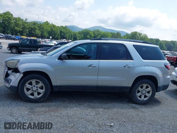 ✅ 2015 GMC Acadia SLE • VIN: 1GKKRNED1FJ279148 • Lot: 42587527. Listed on IAAI with 178,605 mi. Free auction sales archive from the USA and detailed vehicle history report at DreamBid. Image 15.