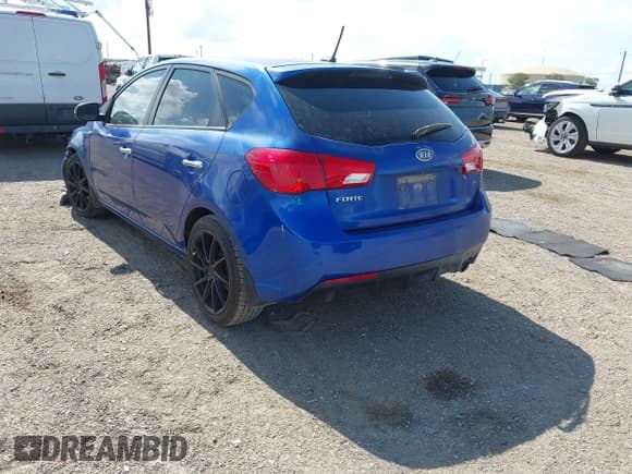 ✅ 2012 Kia Forte SX • VIN: KNAFW5A39C5480185 • Lot: 42595443. Listed on IAAI with 162,631 mi. Free auction sales archive from the USA and detailed vehicle history report at DreamBid. Image 3.