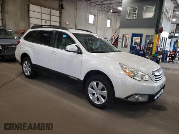✅ 2010 Subaru Outback Premium • VIN: 4S4BRCDC9A3325181 • Lot: 74557134. Wystawiony na Copart z przebiegiem 114 480 mil. Bezpłatny archiwum sprzedaży aukcyjnych z USA i szczegółowy raport historii pojazdu na DreamBid. Zdjęcie 4.