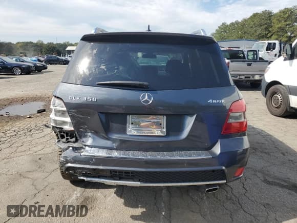 ✅ 2011 Mercedes-Benz GLK 350 • VIN: WDCGG8HB6BF632204 • Lot: 87112345. Listed on Copart with 101,157 mi. Free auction sales archive from the USA and detailed vehicle history report at DreamBid. Image 6.