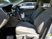 ✅ 2015 Volkswagen Golf S • VIN: 3VWFA7AU6FM520238 • Lot: 64099625. Wystawiony na Copart z przebiegiem 72 567 mil. Bezpłatny archiwum sprzedaży aukcyjnych z USA i szczegółowy raport historii pojazdu na DreamBid. Zdjęcie 7.