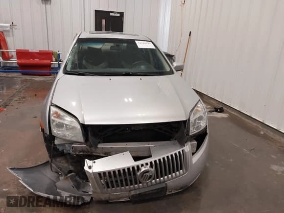 ✅ 2009 Mercury Milan Premier • VIN: 3MEHM08Z29R610729 • Lot: 42116324. Listed on IAAI with Not provided. Free auction sales archive from the USA and detailed vehicle history report at DreamBid. Image 11.