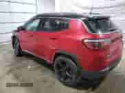 2018 Jeep Compass Limited z VIN 3C4NJDCB6JT290952, wystawiony jako Copart lot #54333825 z przebiegiem 107 029 mil mil oraz Szkoda całkowita • Salvage title. Historia ofert i sprzedaży dostępna na DreamBid. Obrazek 2.