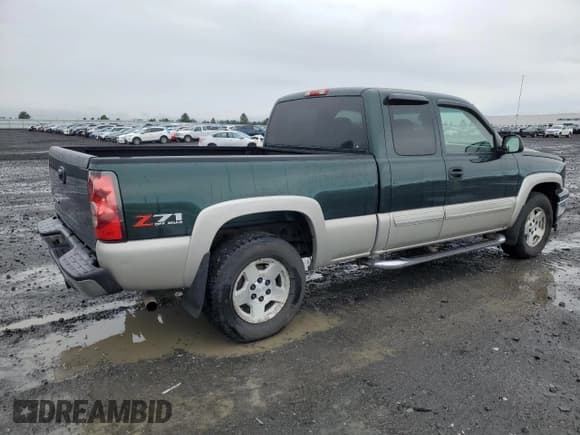✅ 2006 Chevrolet Silverado 1500 LT2 • VIN: 1GCEK19B16Z175582 • Лот: 54576735. Опубликован ранее на Copart с пробегом 282 876 миль. Бесплатный доступ к архиву аукционных продаж из США и подробный отчёт об истории автомобиля на DreamBid. Изображение 3.