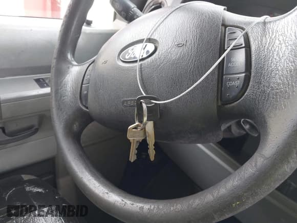 ✅ 2014 Ford Econoline Cargo Commercial • VIN: 1FTNE2EW1EDA35548 • Lot: 42695143. Listed on IAAI with 214,303 mi. Free auction sales archive from the USA and detailed vehicle history report at DreamBid. Image 11.