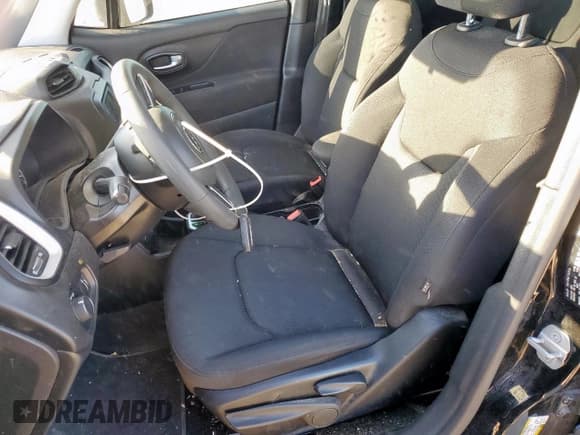 ✅ 2020 Jeep Renegade Sport • VIN: ZACNJBAB3LPK92060 • Лот: 86301215. Опубликован ранее на Copart с пробегом 70 131 миль. Бесплатный доступ к архиву аукционных продаж из США и подробный отчёт об истории автомобиля на DreamBid. Изображение 7.